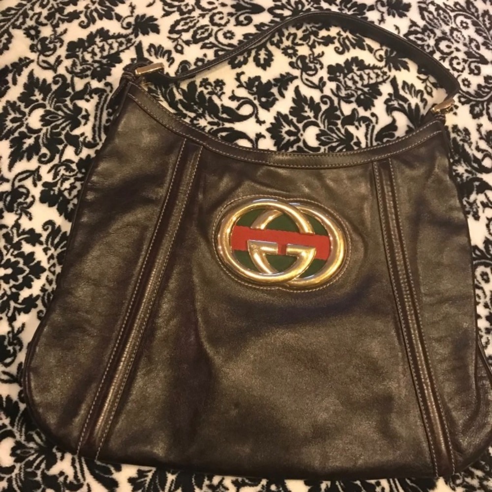 Authentic Gucci shoulder bag